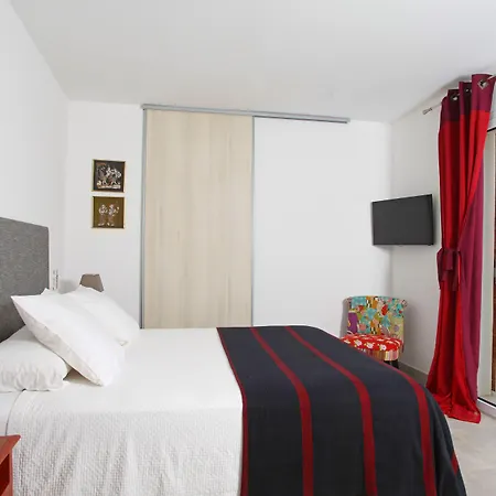 Üdülőközpont Domaine Bagia Donne