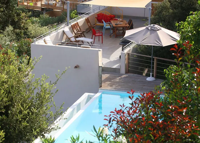 巴加多恩度假酒店 Santa-Reparata-di-Balagna